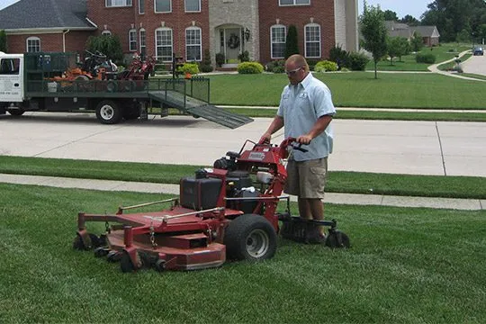 lawn mowing service ofallon il